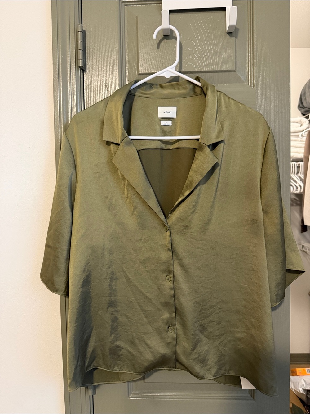 Wilfred Olive Satin Button-Front Short Sleeve Shirt
